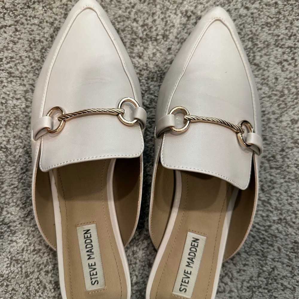 Steve Madden Women's Cream Loafers with Gold Accent